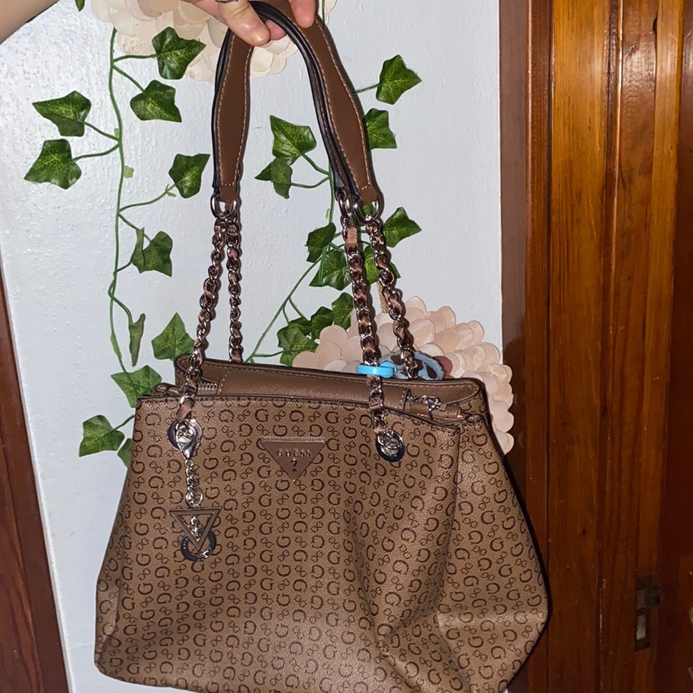 BROWN GUESS SHOULDER BAG